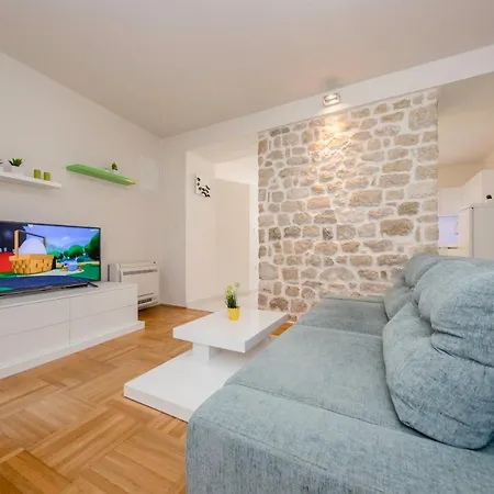 Apartmani Santino Rab Town Exterior photo